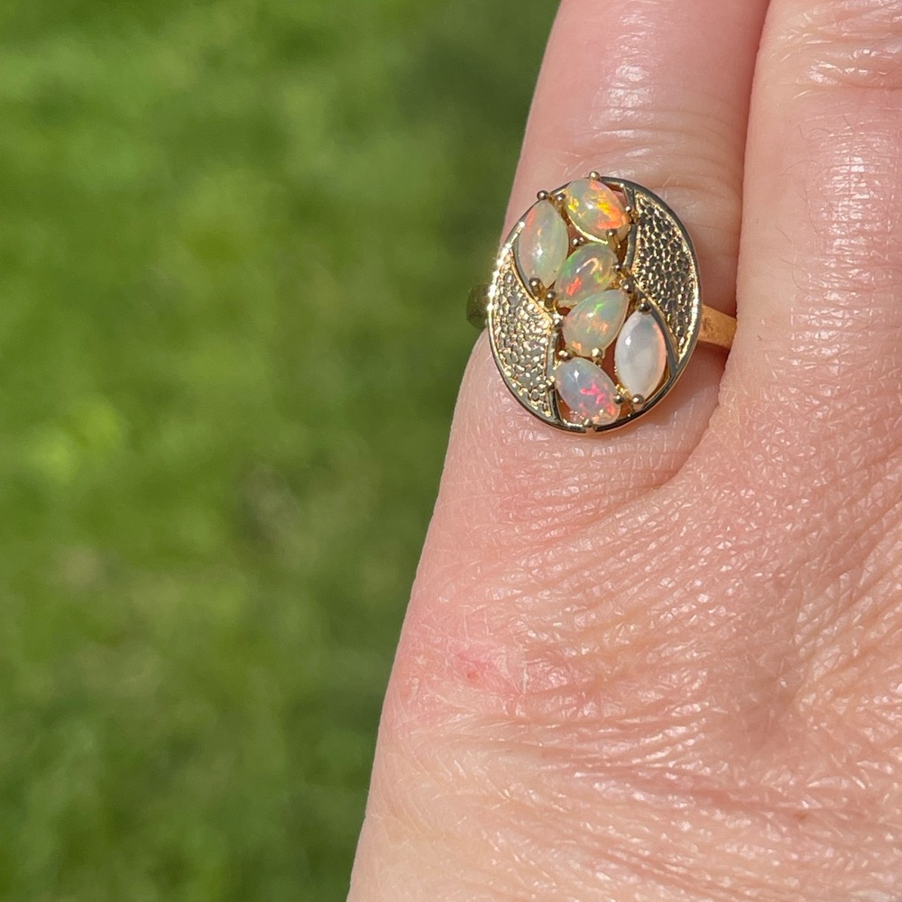 Ethiopian Welo Opal ring - Picture 7 of 7